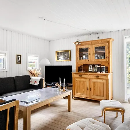 בית נופש 3 Bedroom Lovely In Otterup Kristiansminde